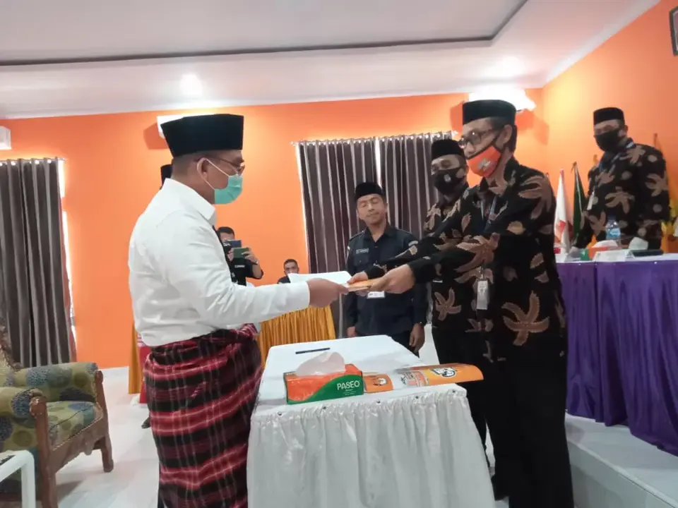 Abu Hasan-Suhuzu Resmi Mendaftar Sebagai Calon Bupati dan Wakil Bupati Butur