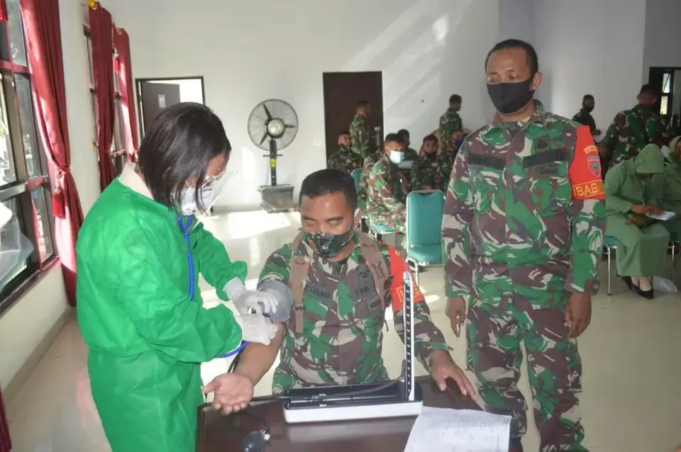 Peduli dan Berbagi, Korem 143/HO Gelar Donor Darah