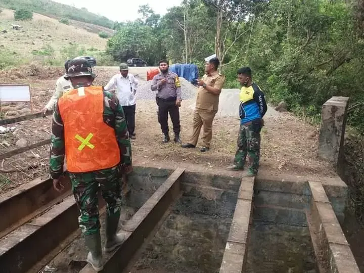 Jalan Penghubung Dua Desa di Sidrap Ditingkatkan, Warga: Terima Kasih TNI