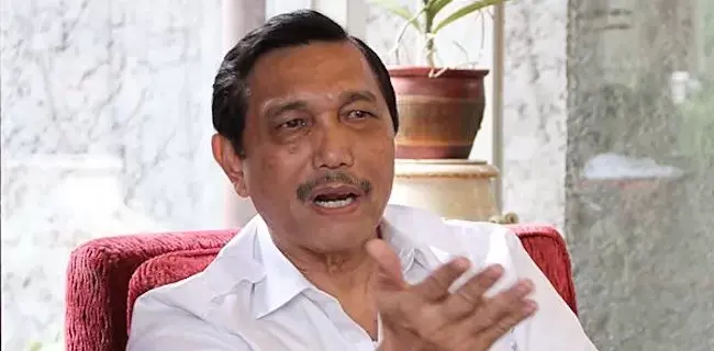 Agar Tidak Membingungkan Nakes Di Lapangan, Menko Luhut Minta Menkes Terawan Buat Pedoman Swab Test Lebih Detail