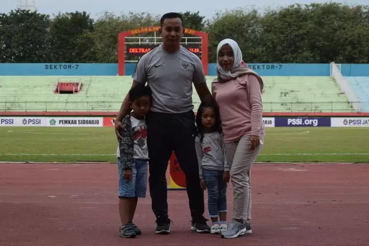 Sofie Imam Faizal Gagal Pulang ke Indonesia