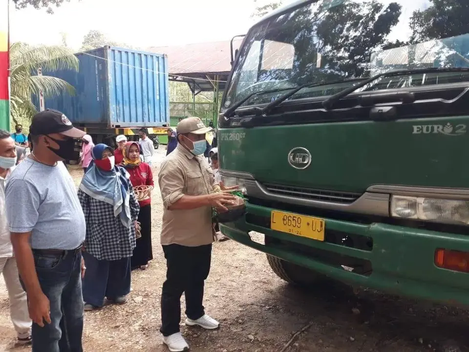 Wawali Baubau Launching Perdana Hasil Daur Ulang Sampah