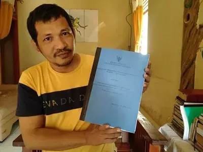 Dipolisikan Wali Kota, Isa Cs Tantang Pemkot Baubau