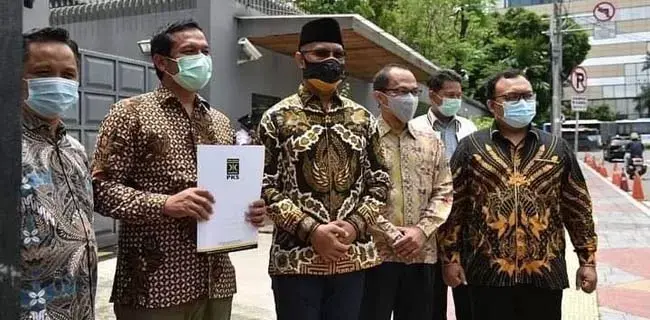 Jokowi Kecam Presiden Perancis, PKS: Sudah Selayaknya Beliau Suarakan Kemarahan Umat Islam Indonesia