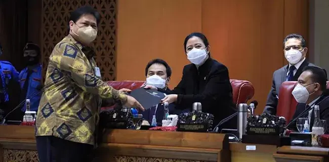 Soal Unjuk Rasa Tolak UU Cipta Kerja, Menko Airlangga: Saya Yakin Mahasiswa Selalu Terbuka Terhadap Perubahan