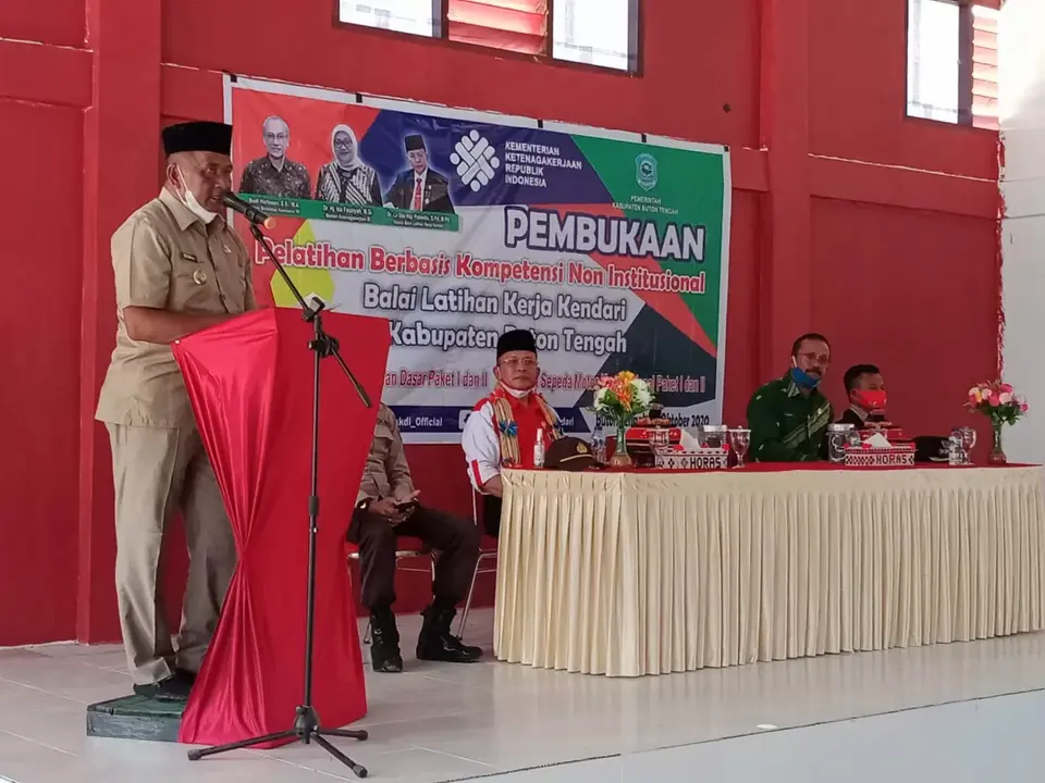 Kurangi Pengangguran, Kades Kamama Mekar Utus 16 Warganya Ikuti Pelatihan Kerja