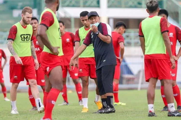 Madura United Tunggu Kompetisi Bergulir Kembali