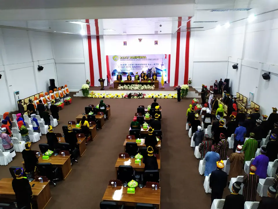 AS Tamrin Paparkan Kemajuan Daerah di Sidang Paripurna DPRD Baubau