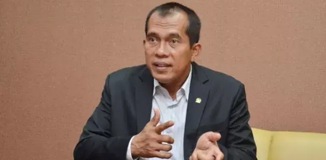 Gagal Paham Dengan Pencopotan Baliho Habib Rizieq, Pimpinan Komisi I: Itu Bukan Tupoksi Anggota TNI