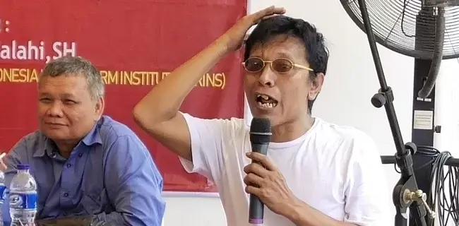 Kerap Berseteru Dengan Erick Thohir, Adian Napitupulu Dinilai Terlalu Kekanak-kanakan