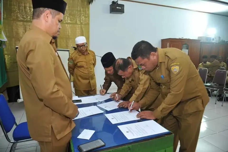 Kemenag Baubau Tanda Tangan Kontrak Kerja Zona Integritas Bebas Korupsi