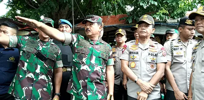 Panglima TNI Dukung Pangdam Jaya Mayjen Dudung Tertibkan Baliho Habib Rizieq