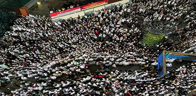 Kerumunan Terjadi Saat Penyambutan Habib Rizieq, Seharusnya Jokowi Perintahkan Kapolri Untuk Bertindak Tegas