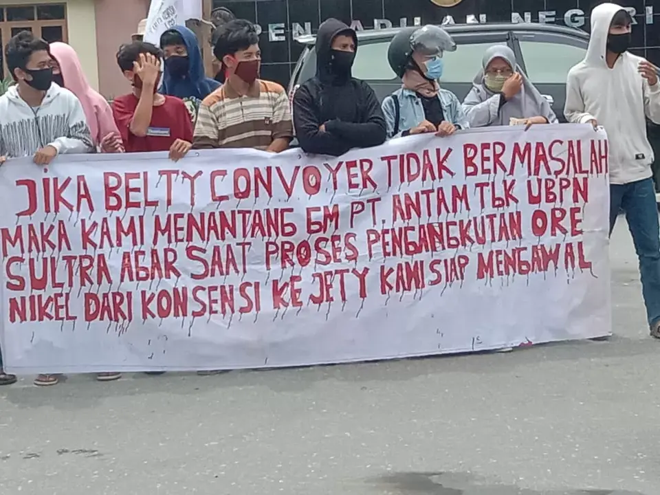 Menyoal CSR dan Belt Conveyor Antam, Mahasiswa Unjuk Rasa di DPRD Kolaka