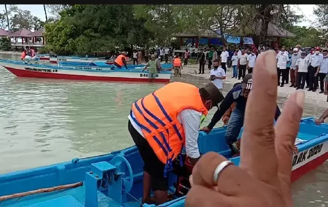 Peduli Nelayan, Bupati Buteng Perjuangkan DAK Bantuan Katinting yang Sudah Ditarik KKP