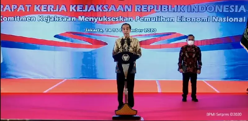 Jokowi Minta Jaksa Agung Tingkatkan Penanganan Kasus Korupsi Dan Menuntaskan Kasus HAM