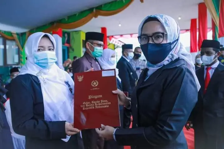Iis Elianti Pimpin Hari Amal Bakti ke-75
