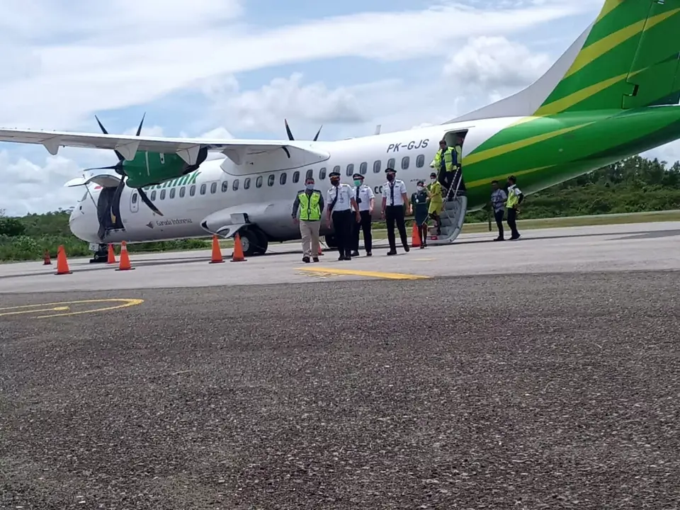 Perdana, Pesawat Citilink Mendarat Dengan Mulus di Bandara Sugimanuru Mubar