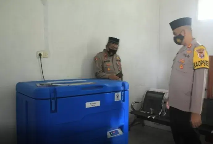 Pastikan Keamanan Vaksin, Kapolres Buton Tinjau Fasilitas Penyimpanan Obat