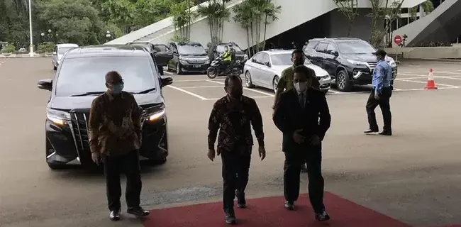 Surpres Calon Kapolri Diantar Langsung Mensesneg Pratikno Dan Diterima Pimpinan DPR RI