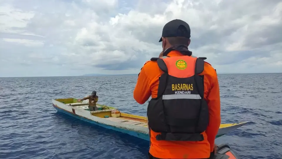 Cari Nelayan Hilang di Perairan Lasalimu, Tim SAR Wakatobi Berposko di Kamaru