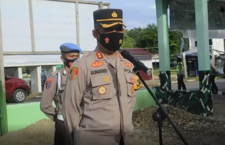 Sinergitas TNI-Polri, Personil Koramil 1413-02 dan Polsek Pasarwajo Apel Bersama