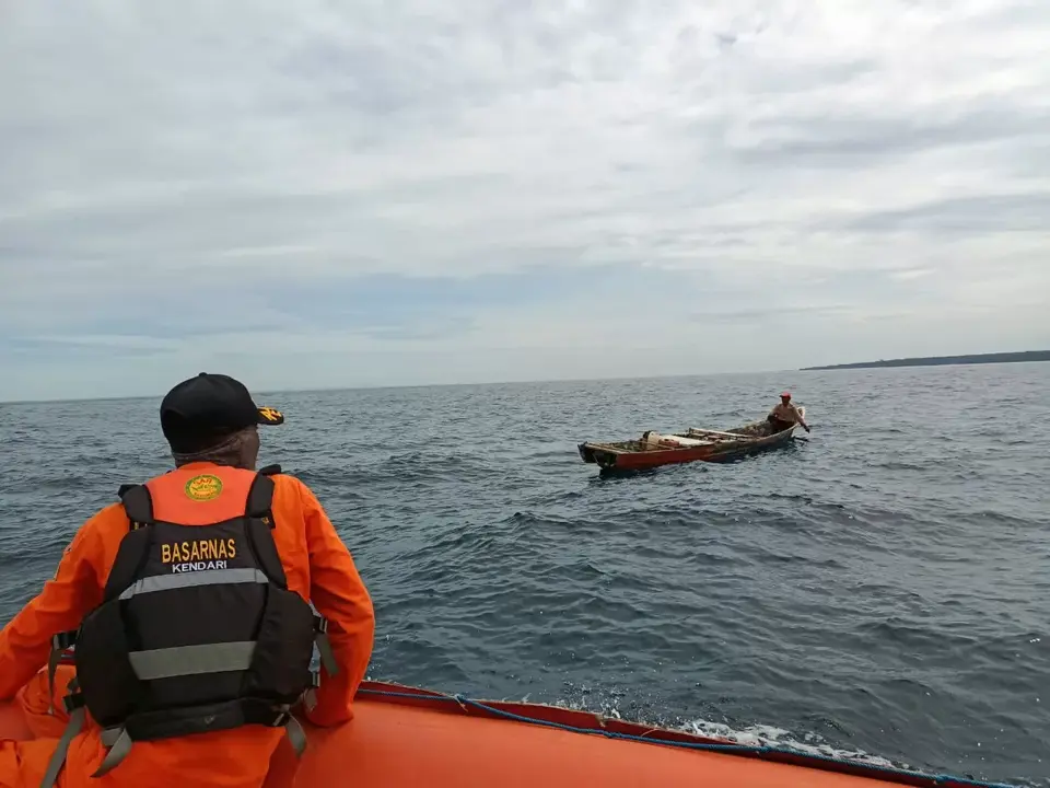 Lima Hari Hilang, Dua Nelayan Desa Mola Wakatobi Ditemukan di Perairan Maluku