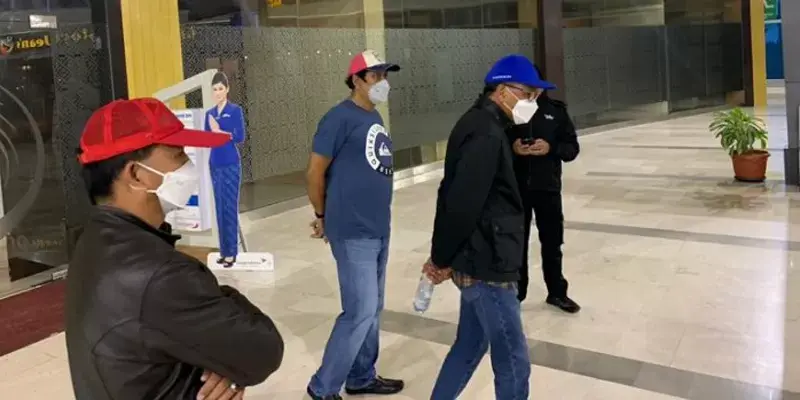 Gubernur Sulsel Nurdin Abdullah Terjaring OTT, Penyidik KPK Amankan Koper Berisi Uang Rp 1 Miliar