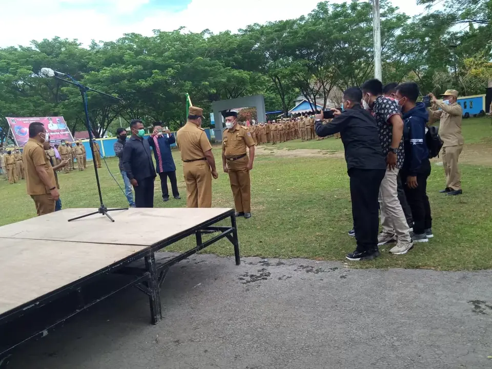 Achmad Lamani Lepas Kontingen STQ Mubar