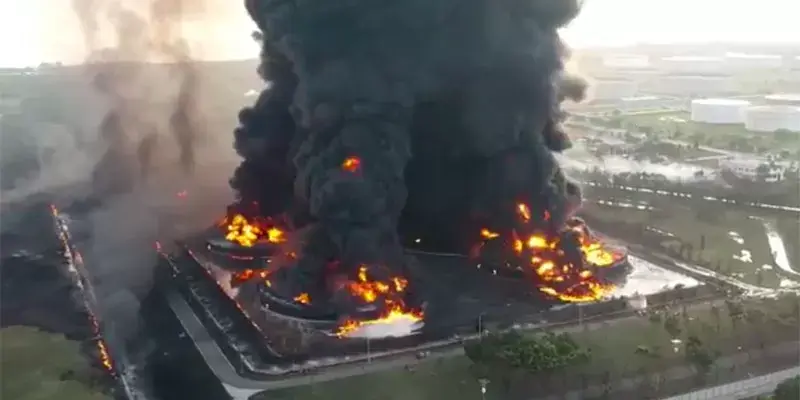 Kilang Minyak Terbakar, Pertamina Diminta Antisipasi Kelangkaan BBM