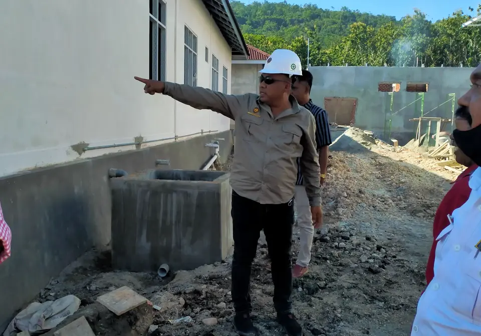 Tinjau Pembangunan Rumah Sakit, Bupati Arusani: Insyaallah Akhir Tahun Rampung