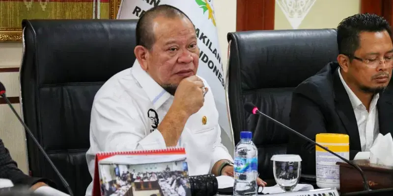 Ketua DPD RI: Nasib Honorer Yang Puluhan Tahun Mengabdi Bisa Diselesaikan Dengan Klausal Tersendiri