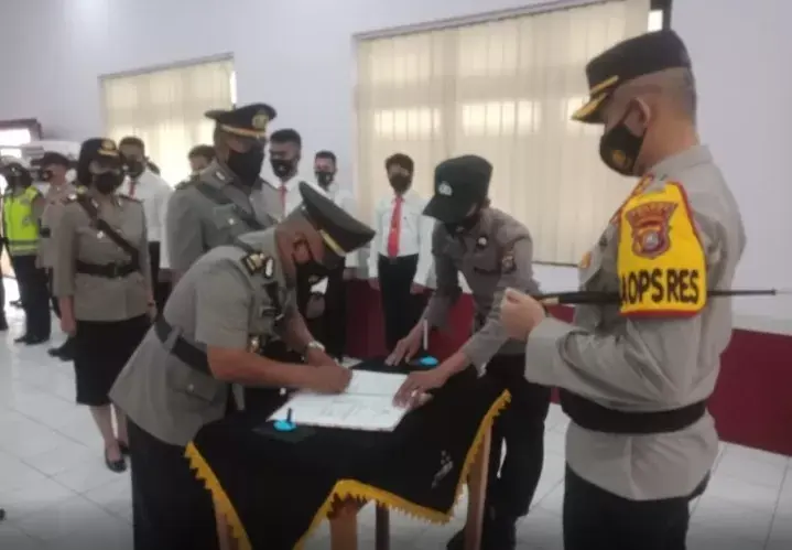 AKBP Gunarko Lantik Tiga Pejabat Lingkup Polres Buton