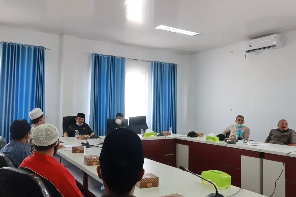 Kecam Zionis Israel, Ahadyat: Kejahatan Perang yang Luar Biasa