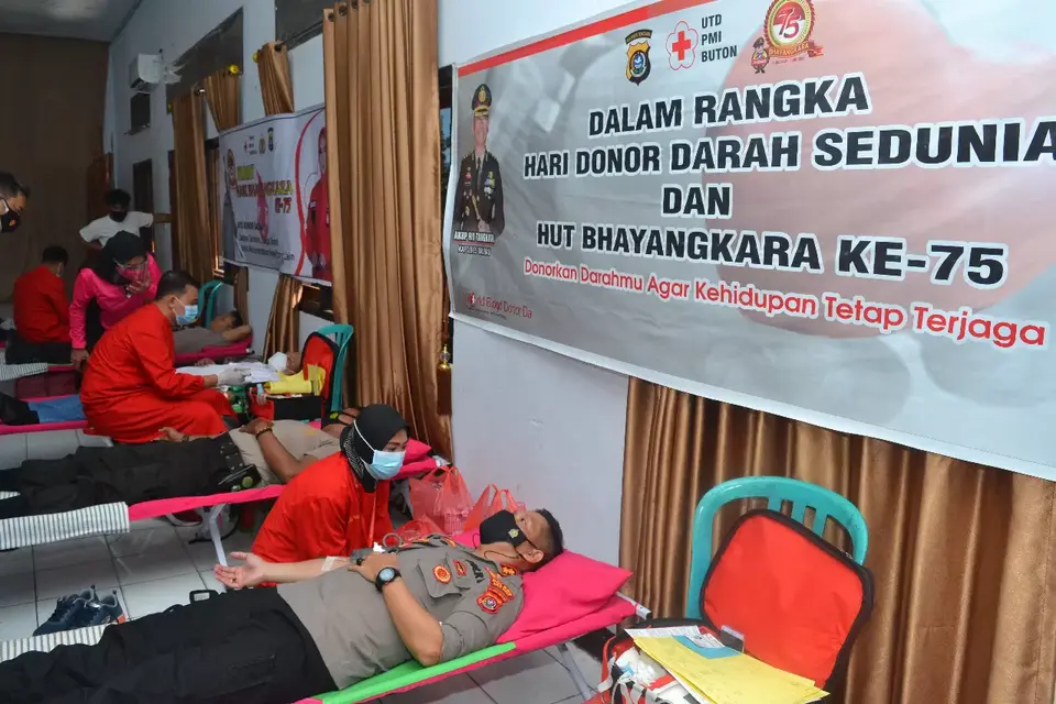 Dari Dekat HUT ke-75 Bhayangkara di Polres Baubau. 107 Kantung Darah, Hari Ini 1000 Vaksinasi Covid-19