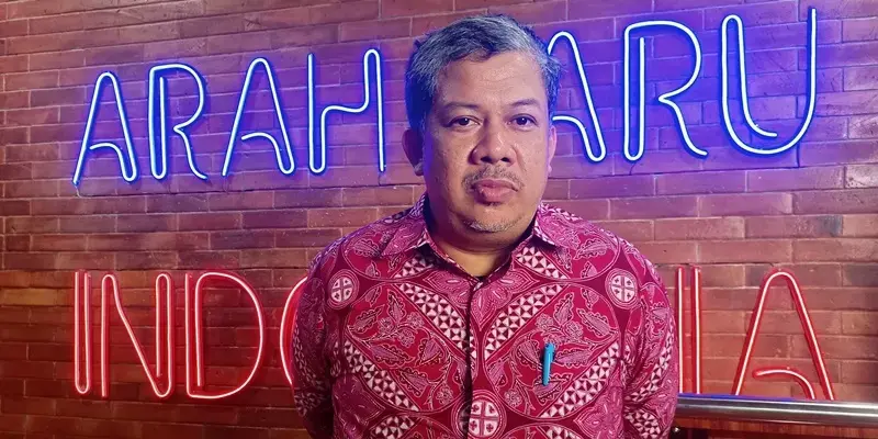 Fahri Hamzah Minta Pemerintah Evaluasi BUMN Secara Radikal Agar Tidak Tamat