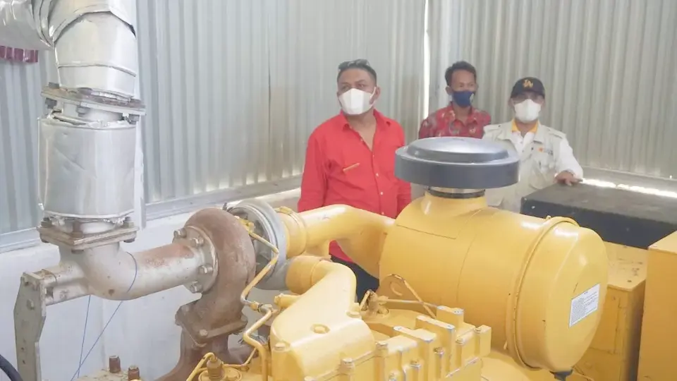 Tiga Unit Mesin Listrik Telah Siap, Bupati Arusani Dan Tim PLN Tinjau Kesiapan Jaringan Di Kecamatan Batuatas