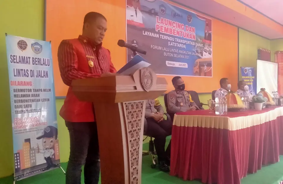 Dishub Busel Bentuk Forum LATSTARDA Dan LLAJ, Bupati Arusani: Stakeholder Harus Saling Mendukung Wujudkan Keselamatan Berlalulintas