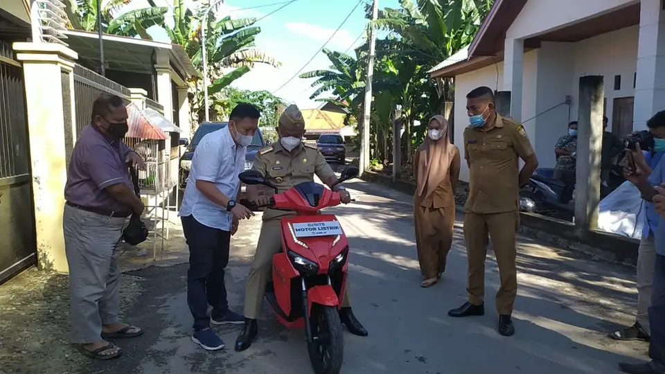 Pemkot Baubau Launching Motor Listrik