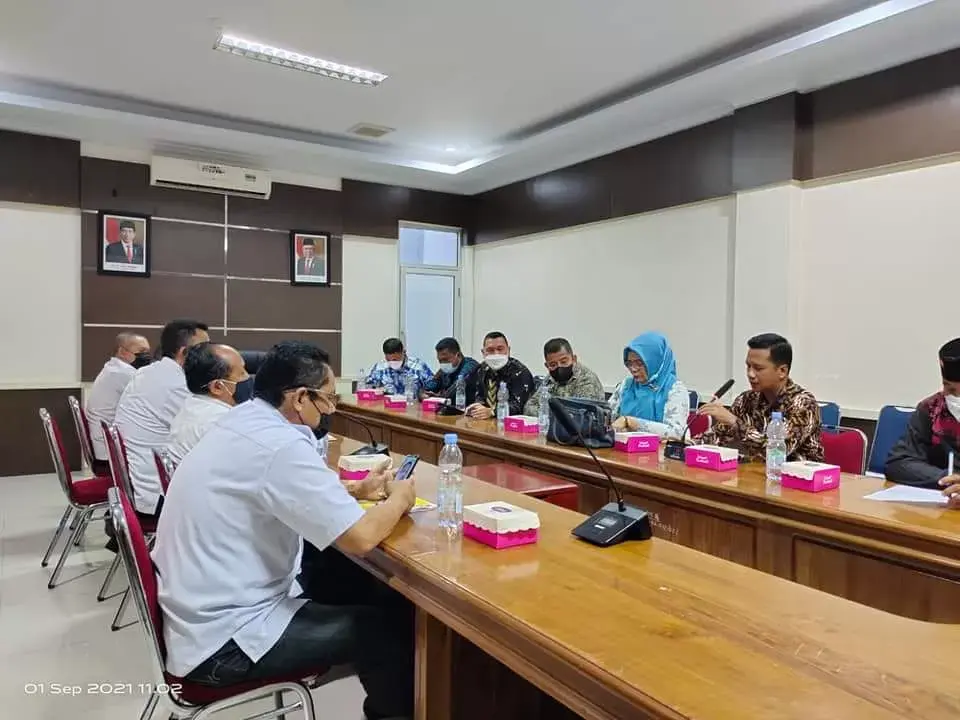 Ruas Jalan Provinsi Rusak, Komisi Tiga DPRD Buteng Temui Dinas PU Sultra