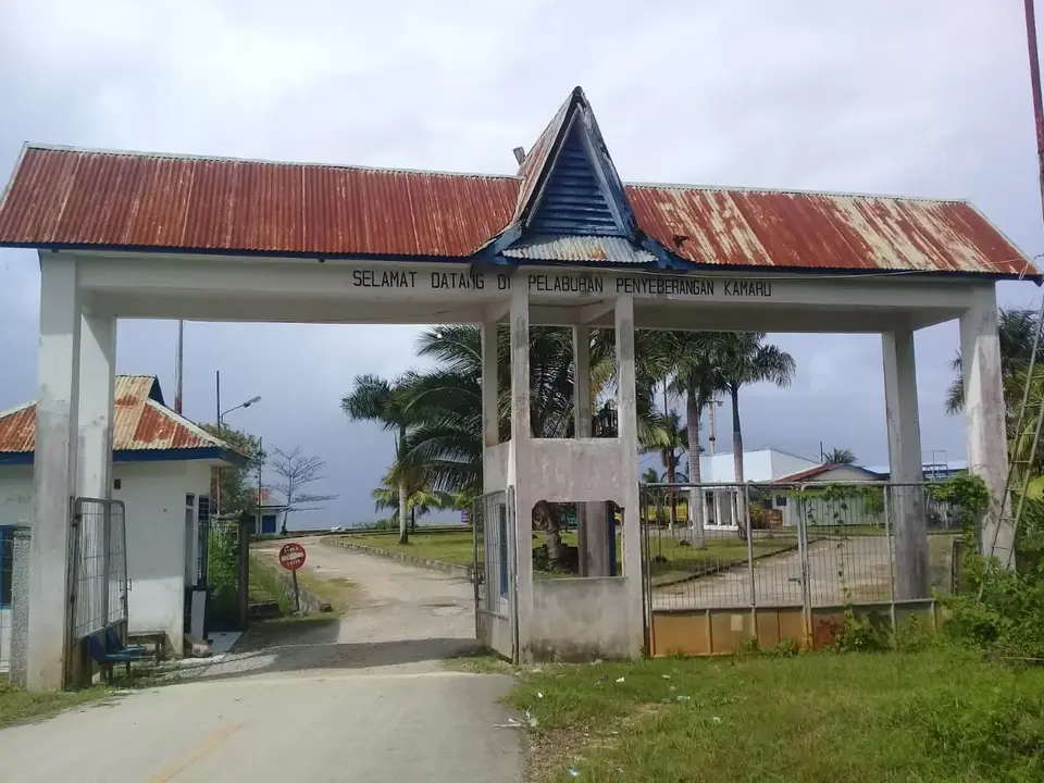 Feri Rute Kamaru-Wanci Kembali Operasi