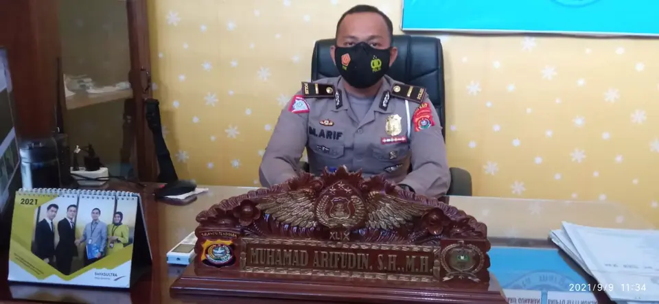 Layanan STNK dan TNKB, Samsat Bagi Dua Sesi