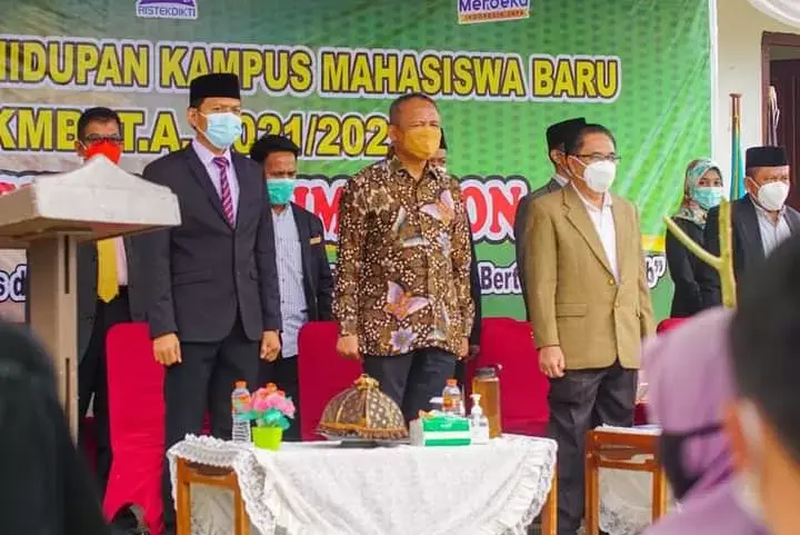 Gelar PKKMB, UMU Buton Kukuhkan 410 Mahasiswa Baru