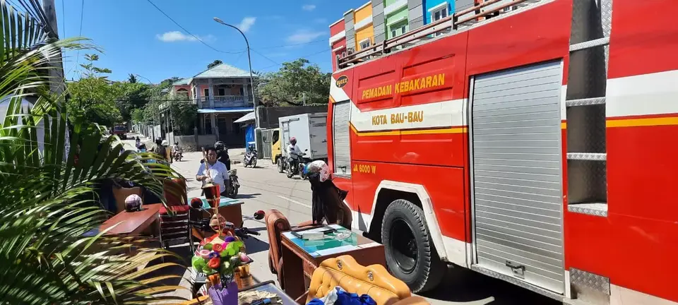 Rumah Panggung Tidak Berpenghuni Ludes Terbakar