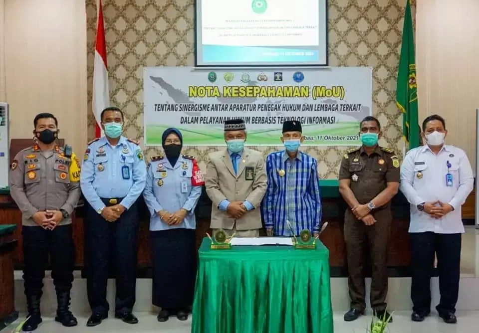 Wali Kota Baubau Teken MoU Aplikasi e-Pandu