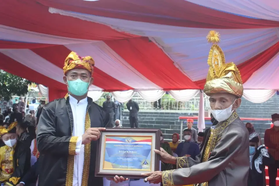 Plakat WTP ke-6, Kado HUT Kota Baubau ke-20