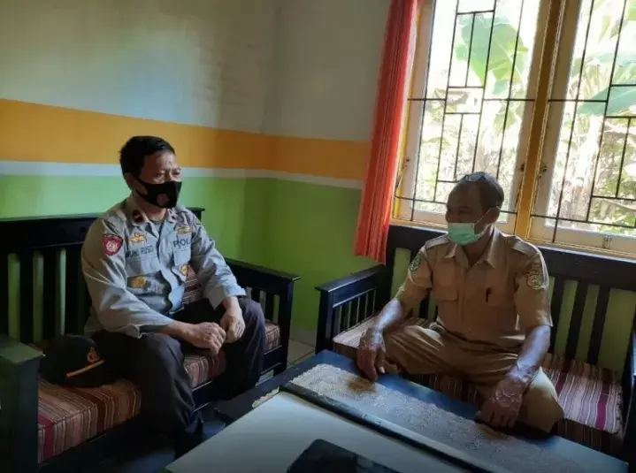 Percepat Vaksin, Polsek Wolowa Sarankan Puskesmas Datangi Sasaran