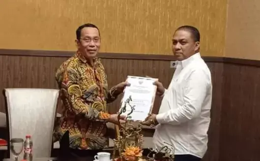 Bupati Busel Terima Hasil Evaluasi APBD Perubahan
