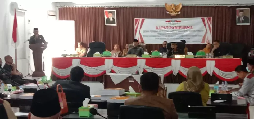 Paripurna Penetapan APBD 2022, Bupati Buteng Pamitan ke DPRD