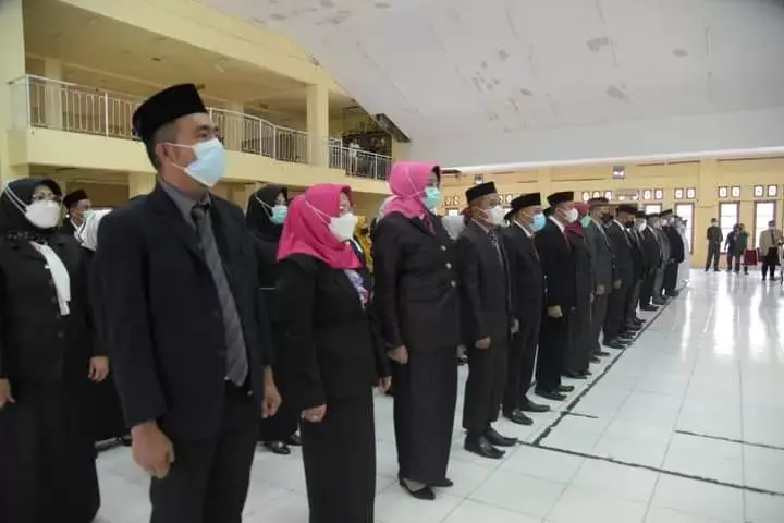 Bupati Buton Melantik Tujuh Kadis Hasil Lelang Jabatan